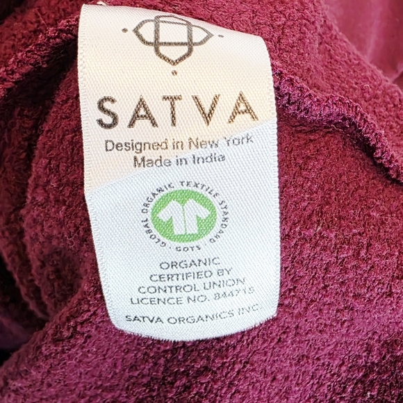 SATVA Burgundy Bell Sleeves Mock Neck Athletic Boxy Cropped Sweatshirt Size S - Picture 5 of 7